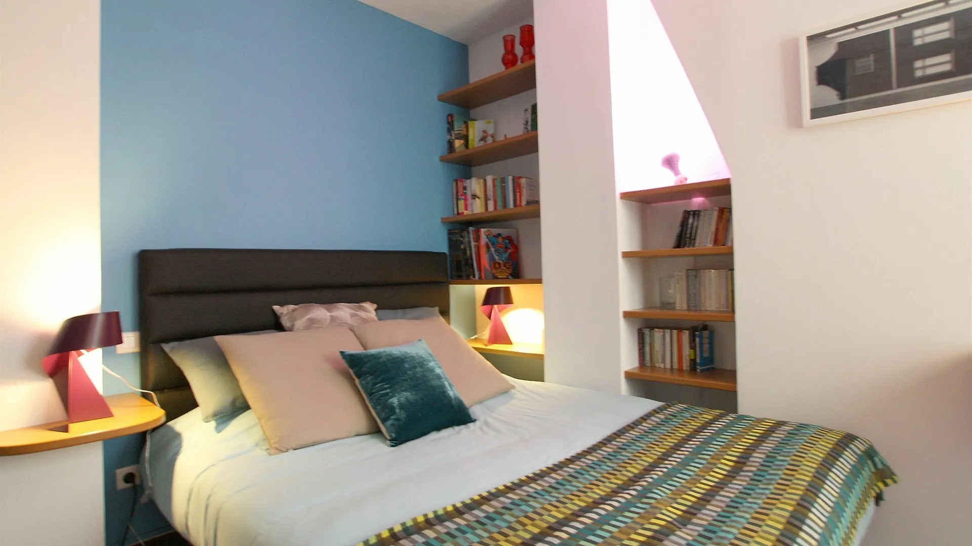 Hotel Centre - At 2*